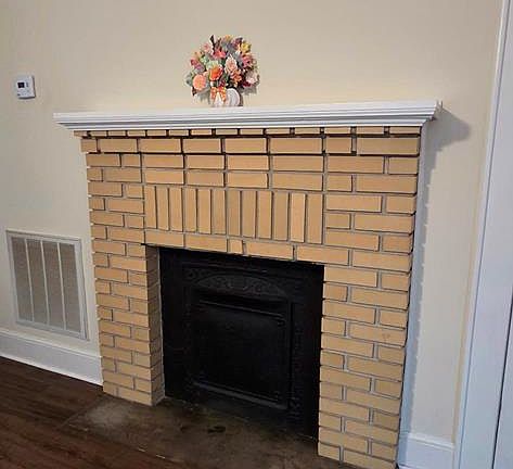 3rd image of 1903 Piedmont St