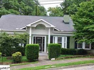 206 Elizabeth St, Greenville, SC 29609