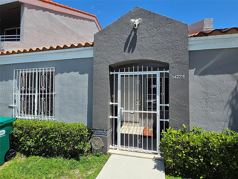 14775 SW 83rd Ln #14775 — Photo 2