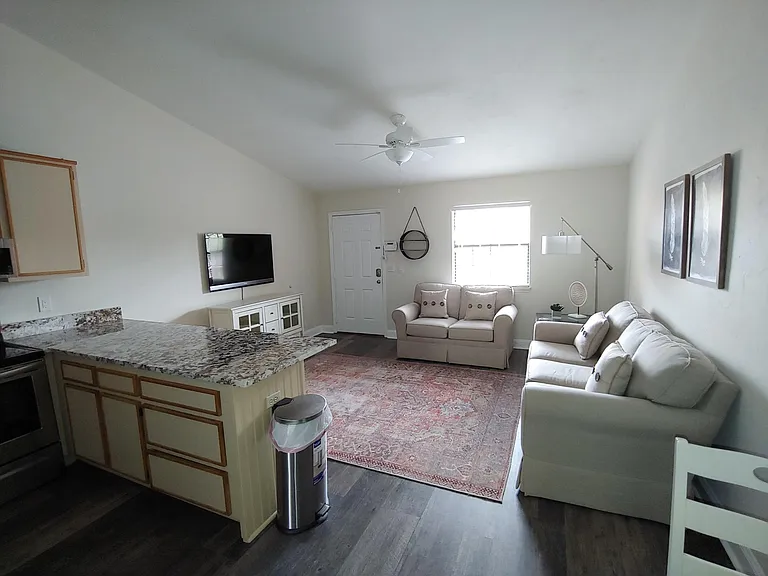 309 Hayden Rd #G — Photo 5