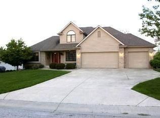311 White Field Dr, Fort Wayne, IN 46804