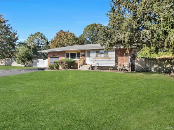 1524 Pine Acres Boulevard, Bay Shore, NY 11706