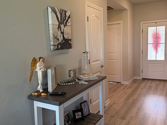 3rd image of 48480 Fox Hollow Blvd
