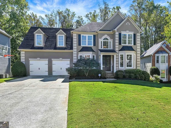 565 Camber Woods Dr, Roswell, GA 30076