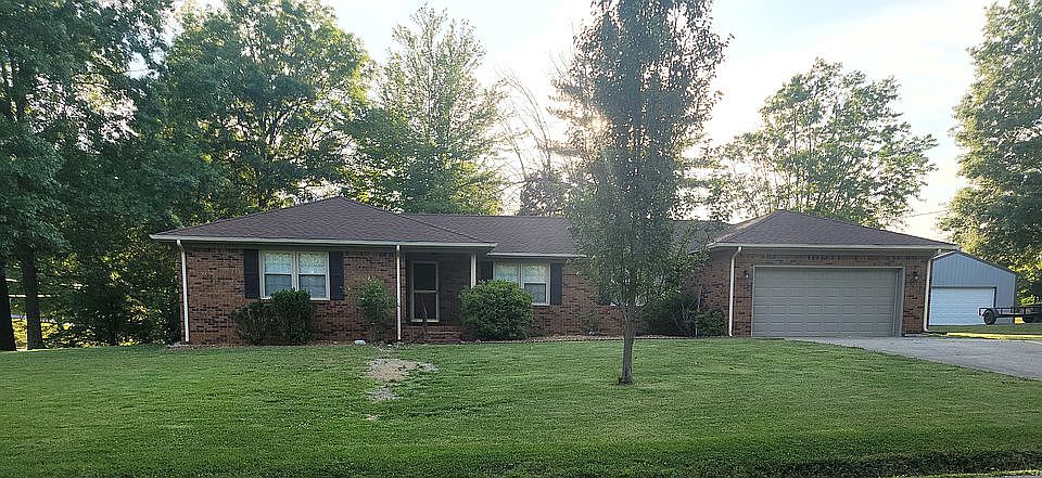 1st image of 4005 College Heights Dr