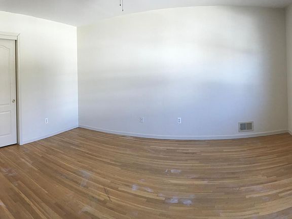 3rd image of 7 Princeton Ave