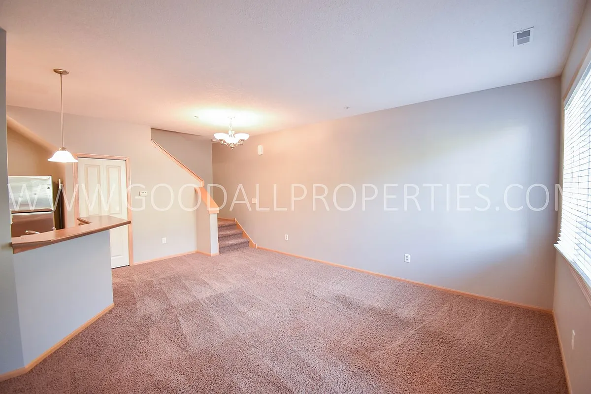 Building Photo - 569 85th St