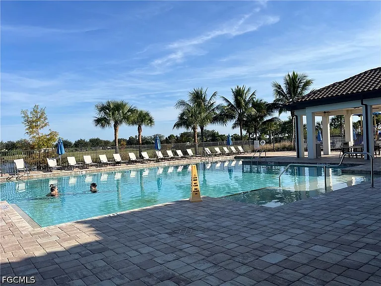 14662 Cantabria Dr — Photo 10