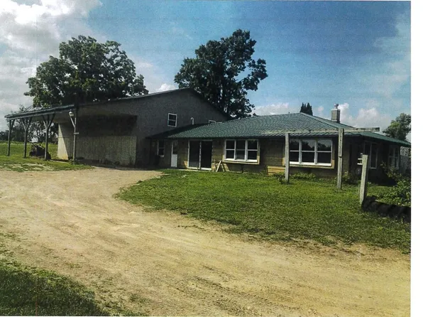 5685 E 150 N, Angola, IN 46703
