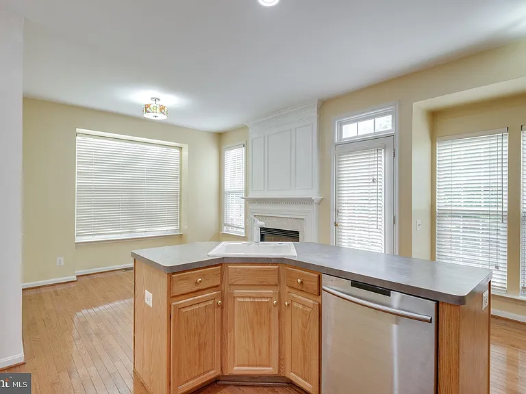 43794 Virginia Manor Ter — Photo 15