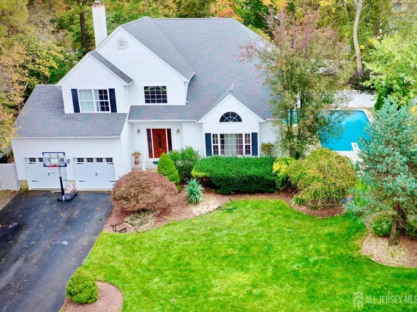 47 Avenue G, Monroe Township, NJ 08831