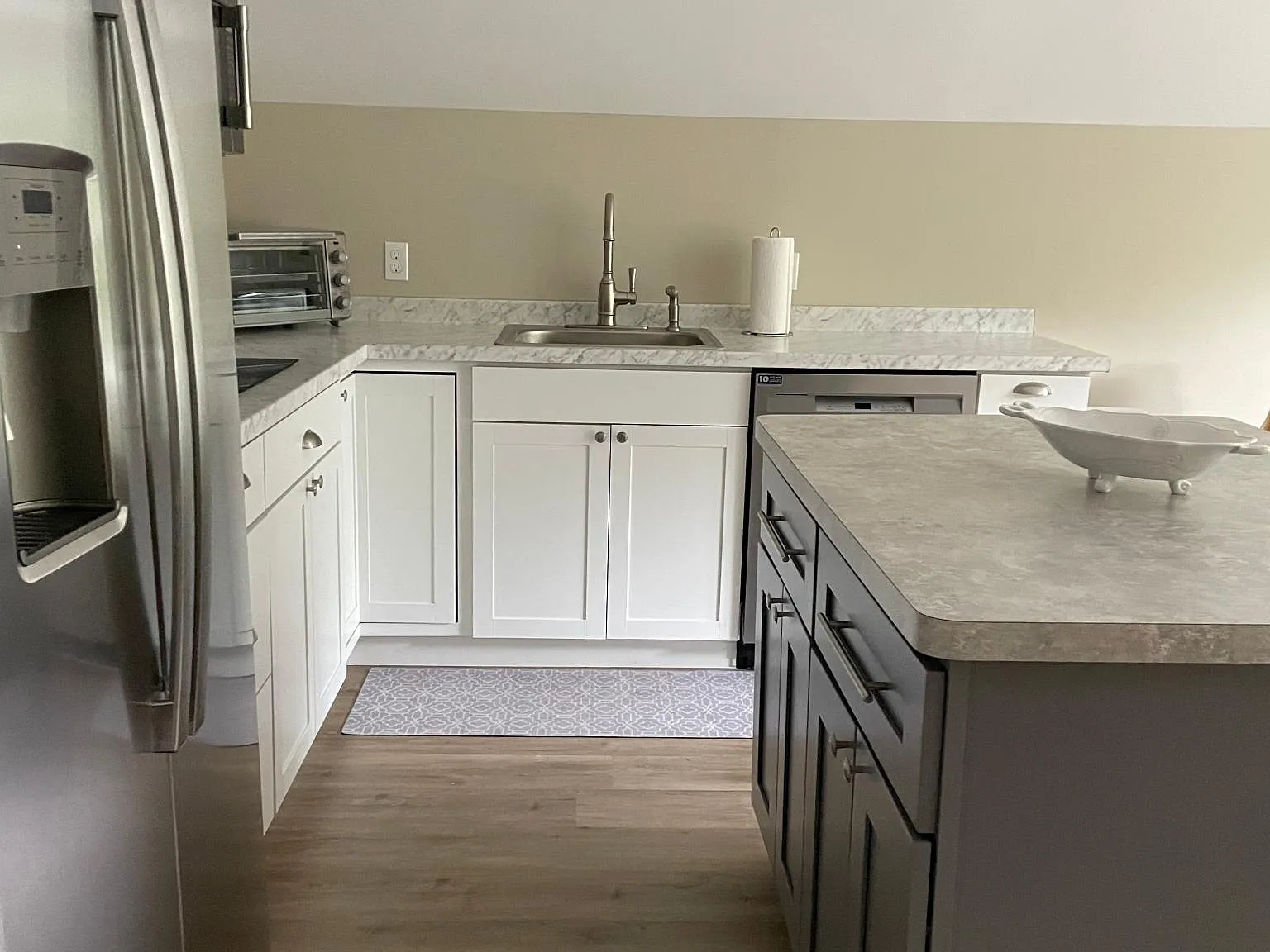 1 bed, 900 sqft, $2,450 — Photo 1