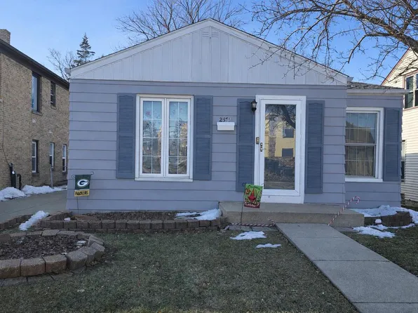 2573 South 76th STREET, West Allis, WI 53219