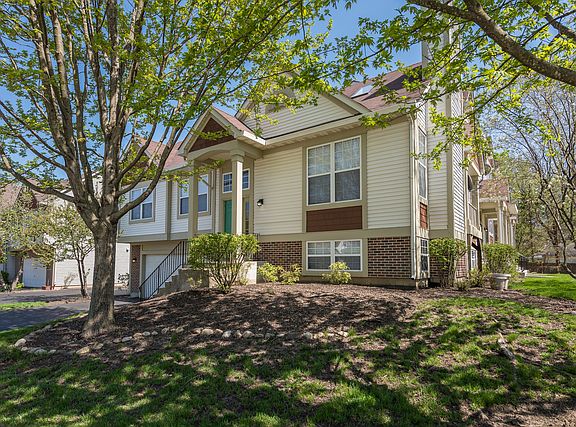 2nd image of 1649 Orchard Ct