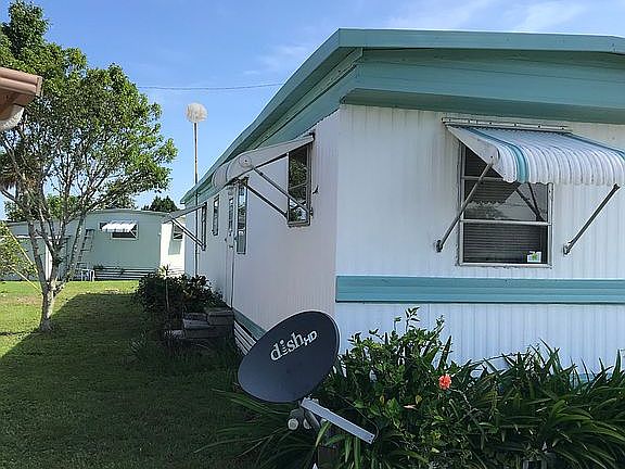 3rd image of 2903 Gardenia Run Ln