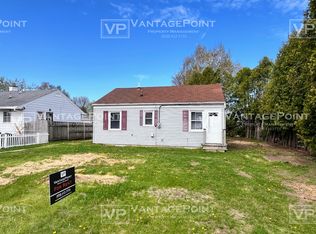 904 Raton Ct, Manitowoc, WI 54220