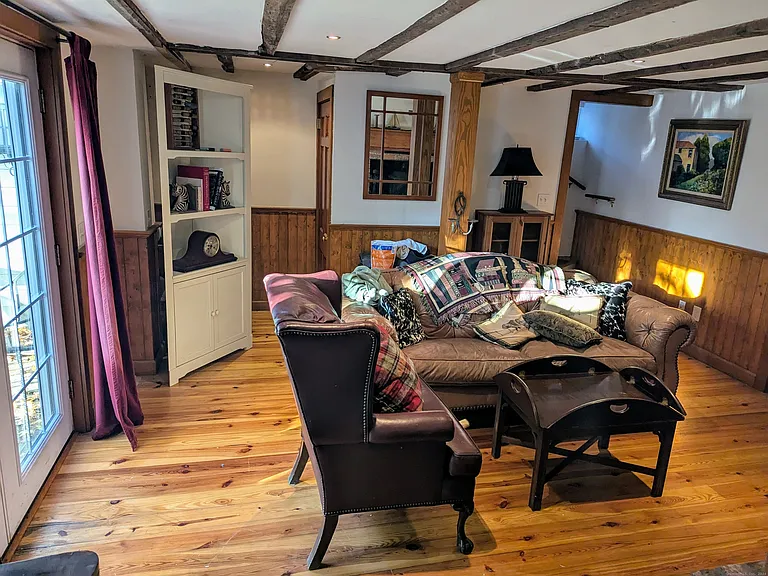 49 Hollow Tree Ridge Rd — Photo 15