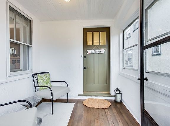 3rd image of 517 S Oak Park Ave