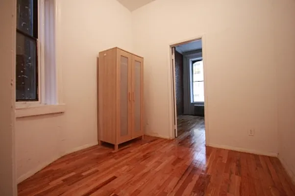 Rented by Citi Habitats | media 11