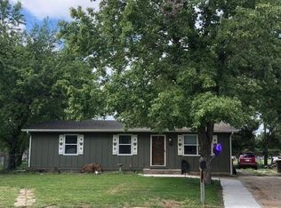 108 McKinley Ct, Lindsborg, KS 67456