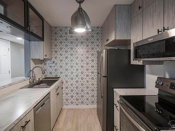 4th image of 600 Scenic Hwy APT 219