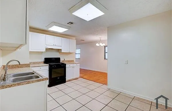 306 Evergreen Hl — Photo 9