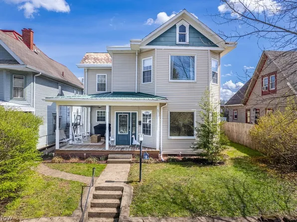 403 Columbia Ave, Williamstown, WV 26187