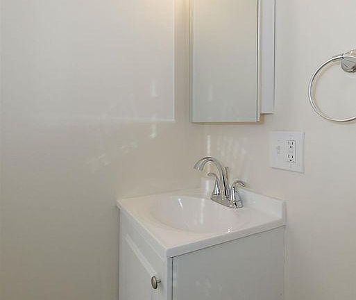 2nd image of 211 Stowe Ave #2