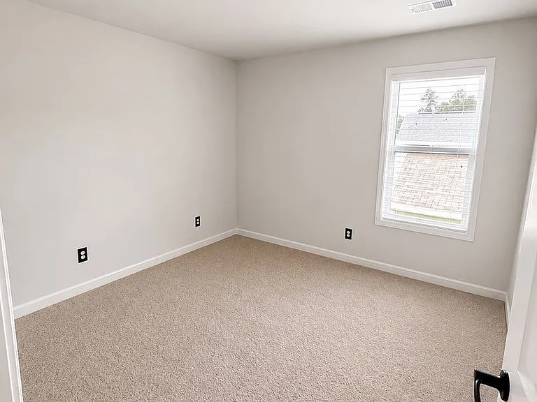 428 Lundby Dr — Photo 22