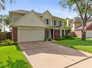 10825 Spruce Dr N, La Porte, TX 77571