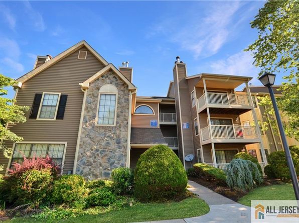 17 Lear Ct