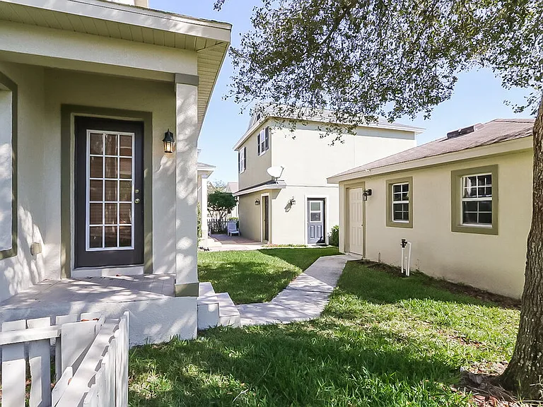 16217 Bridgewalk Dr — Photo 14