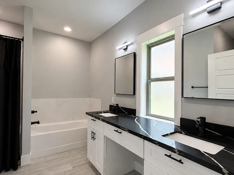 727 Cove Pl — Photo 23