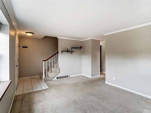 5th image of 2721 N Kings Arms Cir