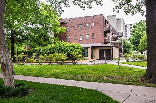 1st image of 4497 Laclede Ave #D