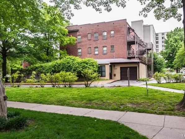4497 Laclede Ave #D, Saint Louis, MO 63108