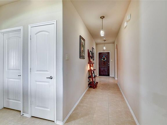 4th image of 1409 Christina Creek Dr