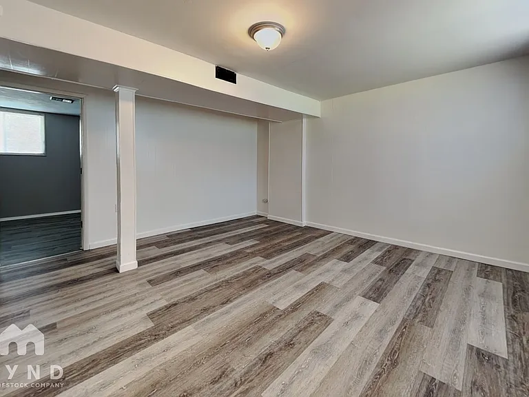 2270 Cardston Dr — Photo 7