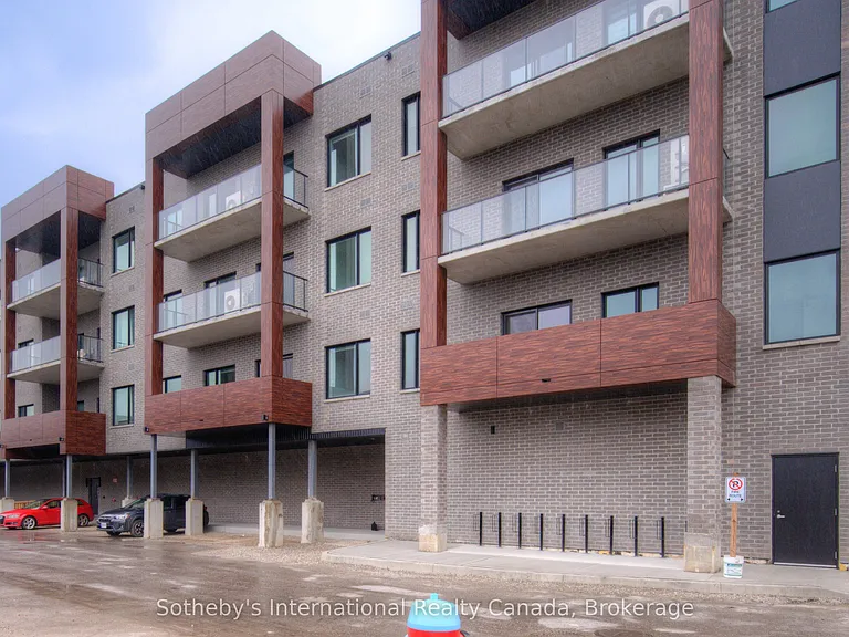 408 Dundas St S #302 — Photo 17