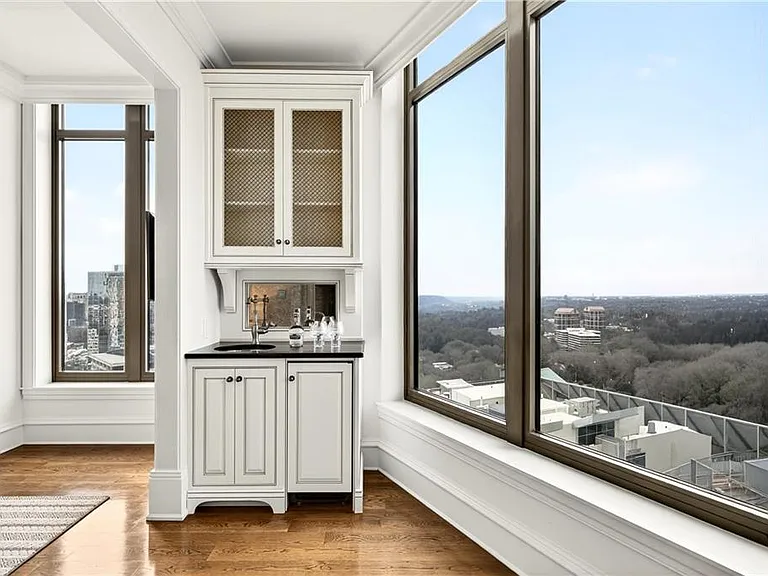3376 Peachtree Rd NE #41A — Photo 36