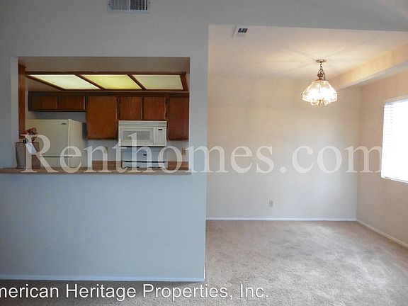 4th image of 9378 Twin Trails Dr Unit 202