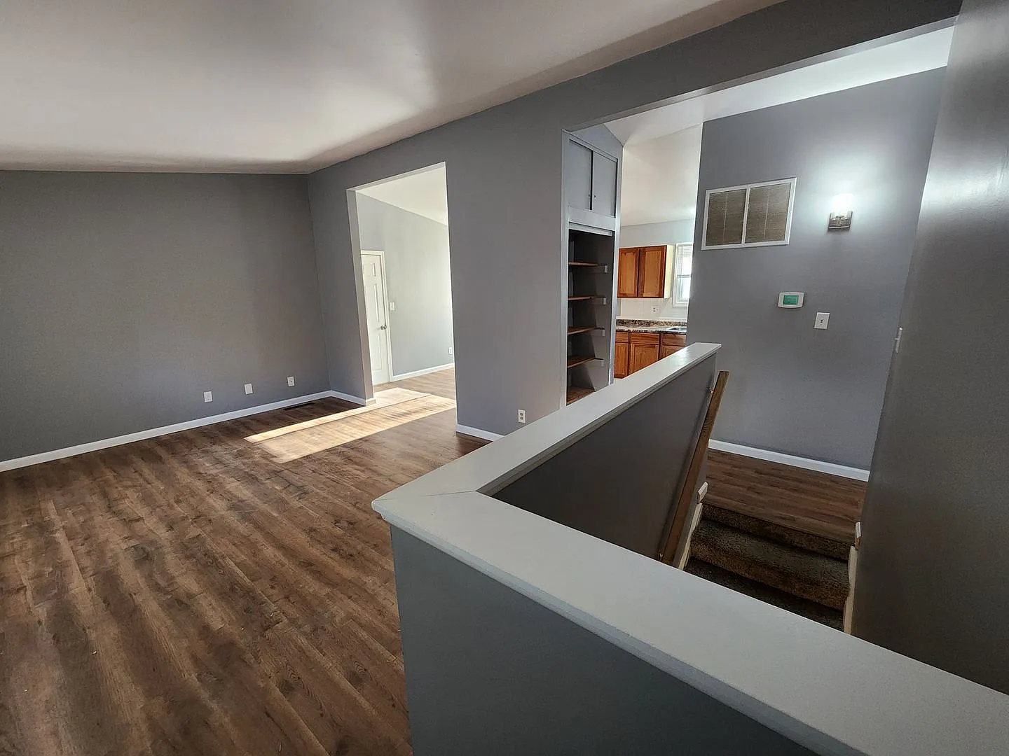 Updated 3BR, 1.5BTH ranch style home with garage and walkout finished basement. — Photo 2