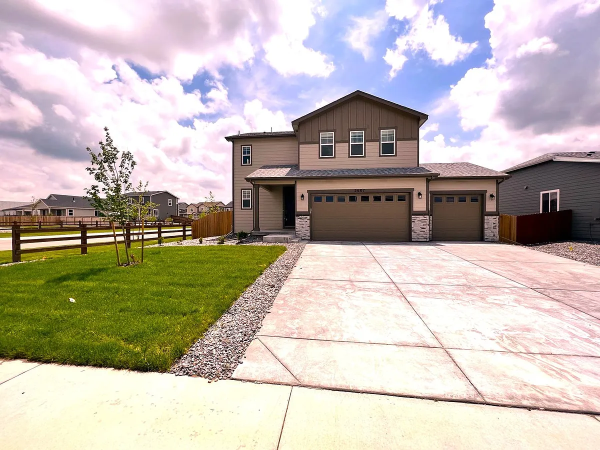 Building Photo - 5607 Shady Oaks Dr