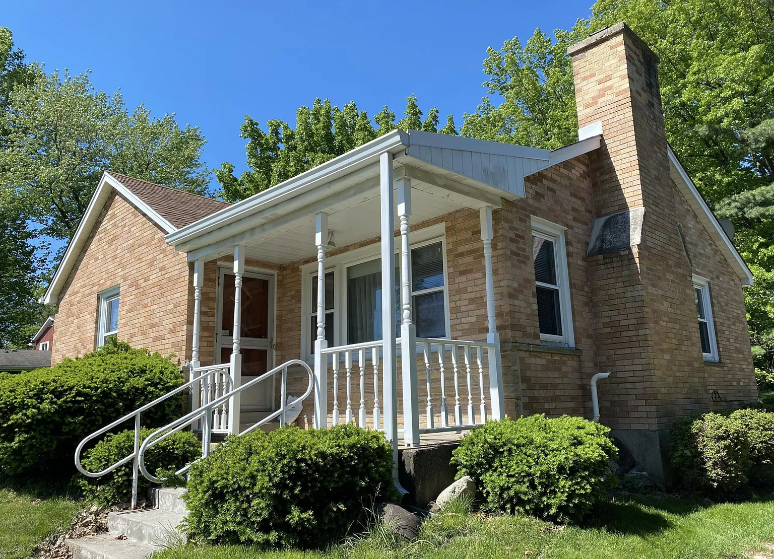 320 S Richmond Ave photo 1