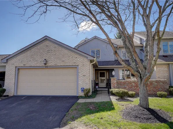 44 Tobey Ct, Pittsford, NY 14534