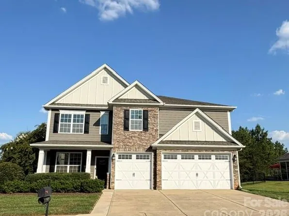 5401 Casper Dr, Charlotte, NC 28214