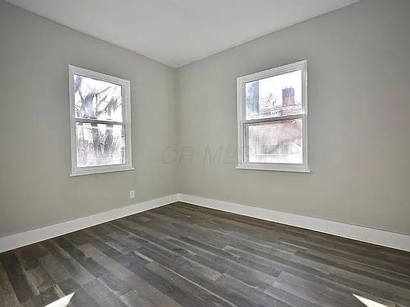 2nd image of 1805 Kent St #1