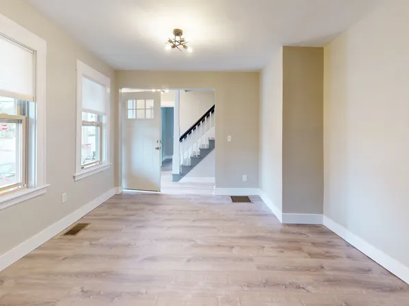 2 Newland St, Malden, MA 02148