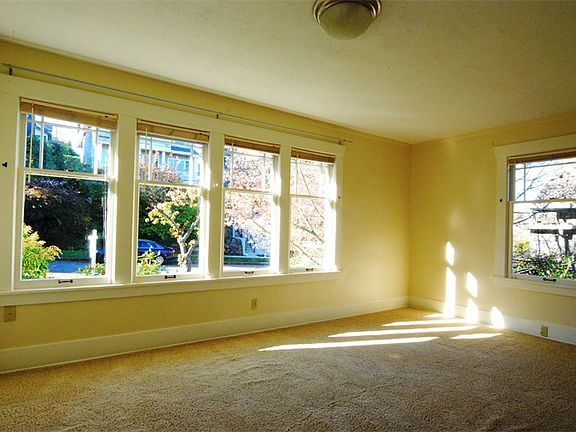 4th image of 2814 11th Ave E