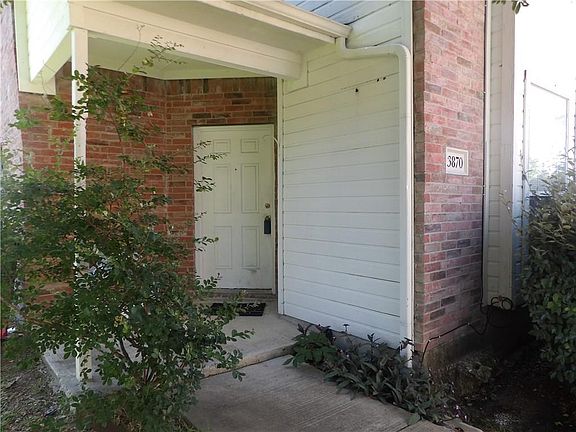 2nd image of 3870 Brandon Park Dr
